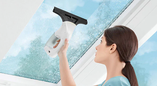 Electric Window Vacuum Squeegee